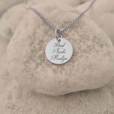 Ketting-met-3-namen-gegraveerd Silver Plated